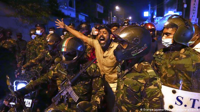 اعتراض‌های گسترده در سریلانکا به دلیل بحران شدید اقتصادی