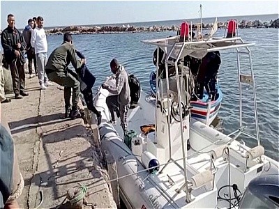 واژگونی قایق ۳۷ پناهجو در مدیترانه