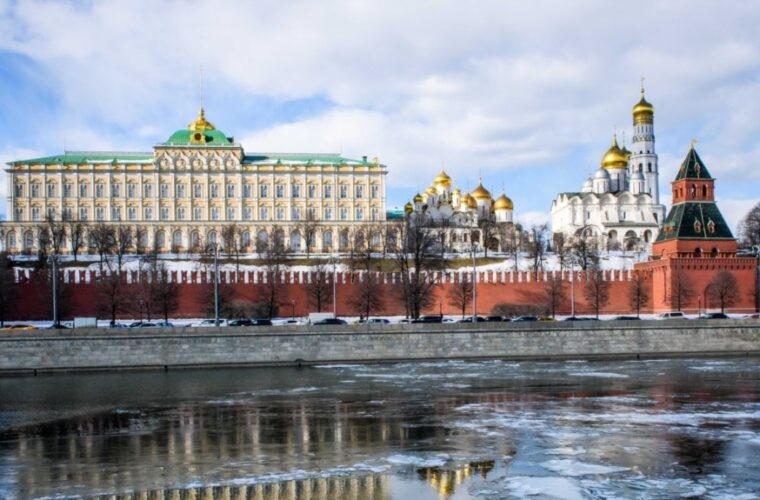 نفوذ روسیه در کشورهای جهان با دلارهای آمریکایی