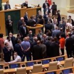 کتک‌کاری در پارلمان گرجستان + فیلم