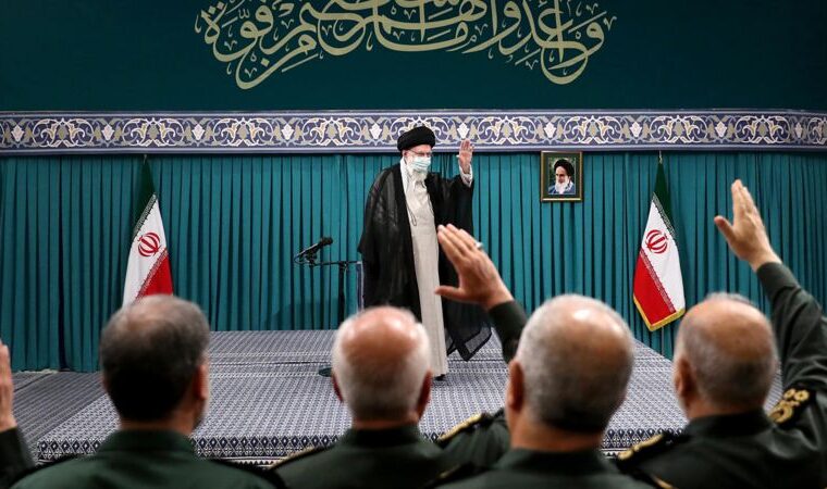 رهبر انقلاب ایران: سپاه بزرگترین سازمان ضدتروریستی جهان است