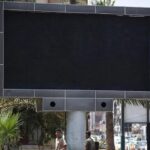 نمایش تصاویر مستهجن در نمایشگرهای خیابانی بغداد