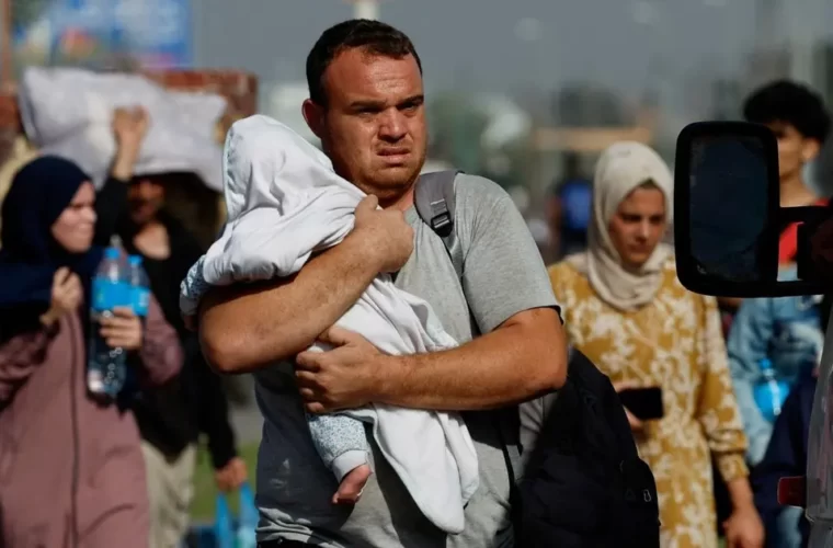 ناظر حقوق بشر: اسرائیل قصد دارد با کشتارهای وحشیانه ساکنان غزه را به اجبار کوچ دهد