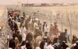 وزیر اطلاعات بلوچستان پاکستان:مهاجران افغان اداره گذرنامه را در مرز چمن بستند