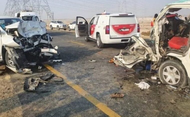 واژگونی ون زائران ایرانی در عراق ۶ کشته و زخمی بر جا گذاشت