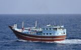 نیروی دریایی هند کشتی ماهیگیری ایرانی را از چنگ دزدان دریایی نجات داد