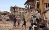 کشته و مجروح  شدن دهها کودک در اثر فروریختن ساختمان مدرسه‌ای در نیجریه