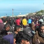 بازگشت هزاران آواره فلسطینی به شمال غزه هم‌زمان با تشدید عملیات اشغالگران در کرانه باختری