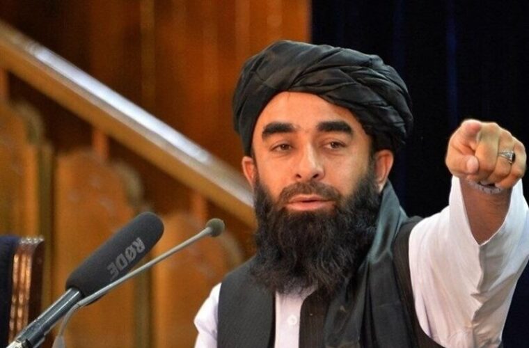 سخنگوی طالبان: دستگیری عامل حمله کابل در پاکستان، اثبات حضور داعش در آن کشور است سخنگوی طالبان: دستگیری عامل حمله کابل در پاکستان، اثبات حضور داعش در آن کشور است