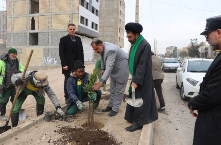 حسنآبادفشافویه میزبان آیین درختکاری شد حسنآبادفشافویه میزبان آیین درختکاری شد