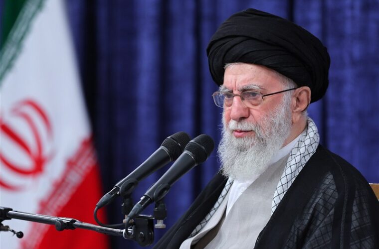 رهبرانقلاب ایران:مذاکره با آمریکا ظاهربینانه است؛مسائل ما با واشنگتن حل‌شدنی نیست