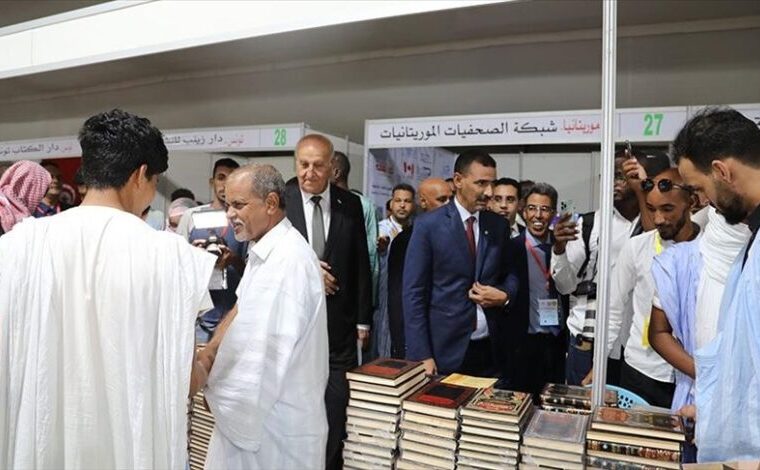 آغاز به کار نخستین نمایشگاه بین‌المللی کتاب موریتانی؛ «قفسه‌های صحرا» در نواکشوط رونق گرفت