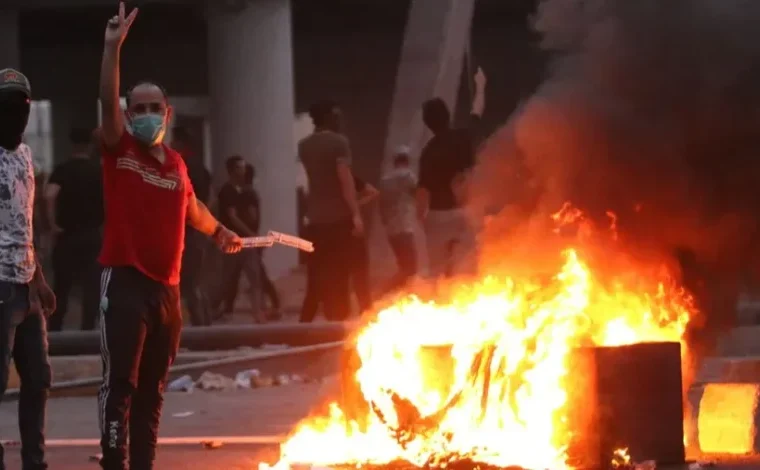 بحران آب بصره؛ تظاهرات برای چهارمین روز متوالی ادامه یافت/ برخورد امنیتی با معترضان