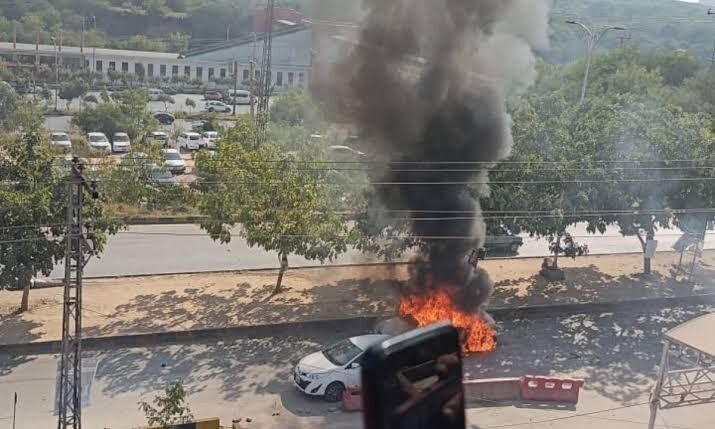 انفجار تروریستی در پایتخت پاکستان۳۲ کشته و مجروح برجای گذاشت انفجار تروریستی در پایتخت پاکستان۳۲ کشته و مجروح برجای گذاشت