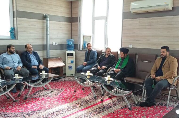 دیدار نماینده فرماندار در بخشداری فشافویه با امام جمعه؛ تأکید بر تعامل سازنده و نظارت بر نانواییهای متخلف دیدار نماینده فرماندار در بخشداری فشافویه با امام جمعه؛ تأکید بر تعامل سازنده و نظارت بر نانواییهای متخلف