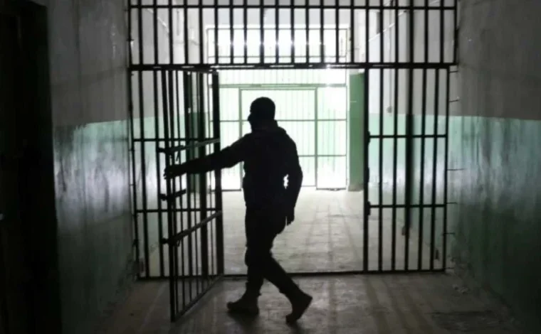 شکنجه در زندانهای سوریه؛ ۵۹ کشته در ۱۰ ماه و کشف گورهای دستهجمعی قربانیان شکنجه در زندانهای سوریه؛ ۵۹ کشته در ۱۰ ماه و کشف گورهای دستهجمعی قربانیان