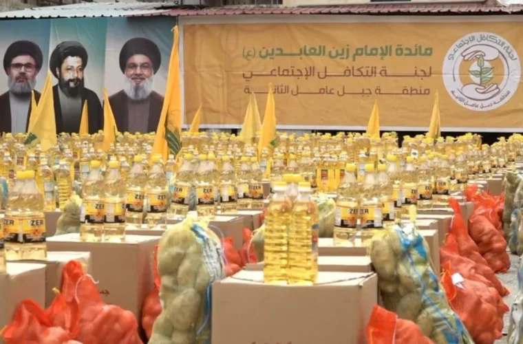 برپایی سفره امام زین العابدین حزبالله در نبطیه؛ نماد همبستگی برپایی سفره امام زین العابدین حزبالله در نبطیه؛ نماد همبستگی