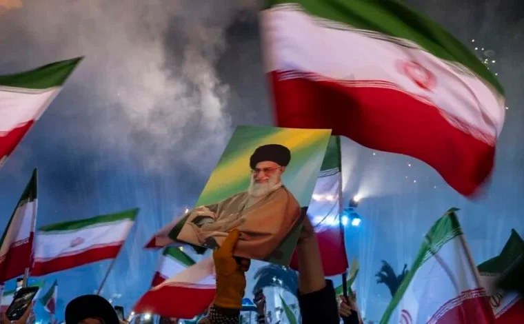 تشییع رهبر شهید ایران در نجف و کربلا؛ عراق از تکمیل همه تمهیدات خبر داد تشییع رهبر شهید ایران در نجف و کربلا؛ عراق از تکمیل همه تمهیدات خبر داد