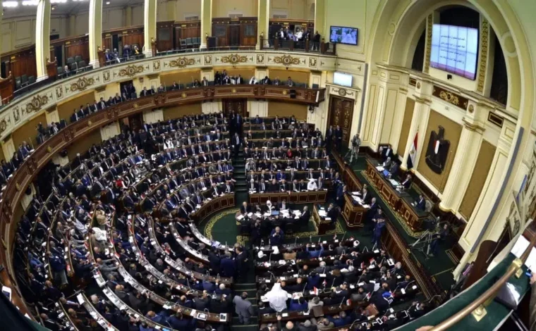حمایت نظامی مصر از عربستان؛ تحلیل تعویق جلسه پارلمان قاهره حمایت نظامی مصر از عربستان؛ تحلیل تعویق جلسه پارلمان قاهره